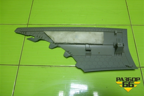 Обшивка стойки задняя верхняя правая (седан) (8V5867246) для Audi A3 (8V) с 2012-2020г (А3)