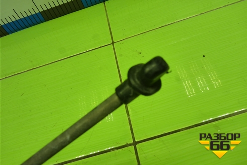 Держатель капота для Toyota Corolla (E18) с 2012-2019г (Королла 180)