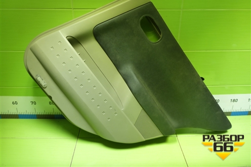 Обшивка двери задней правой под электрику (со шторкой седан) (156016641) для Renault Megane 2 с 2002-2009г (Меган)