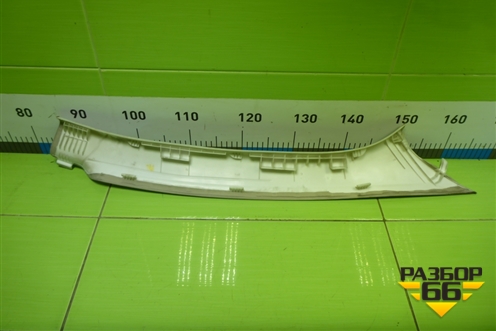 Обшивка стойки лобового стекла левая (8200034953) для Renault Megane 2 с 2002-2009г (Меган)