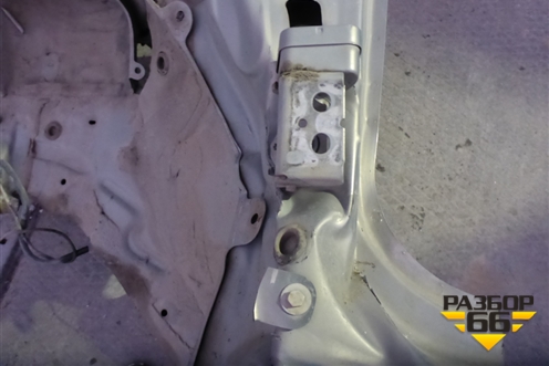 Лонжерон передний левый для Renault Megane 2 с 2002-2009г (Меган)