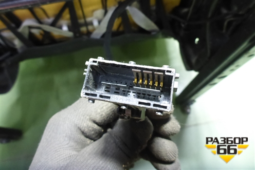 Сиденья комплект (AIR BAG подогрев седан) для Renault Megane 2 с 2002-2009г (Меган)