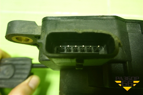 Педаль газа электронная (18002AX700) для Nissan Tiida (C11X) с 2004-2013г (Тиида)