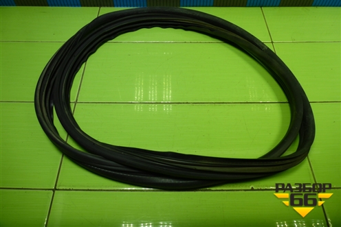 Уплотнитель двери задней правой (седан) для Renault Megane 2 с 2002-2009г (Меган)