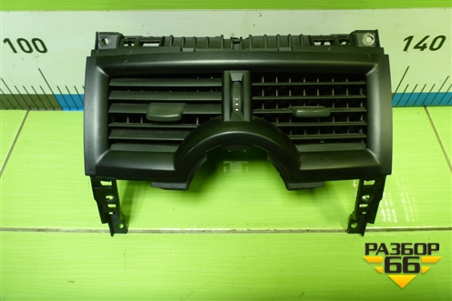 Дефлектор воздушный центральный для Renault Megane 2 с 2002-2009г (Меган)