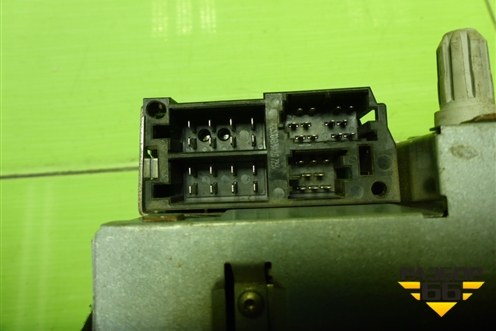 Магнитола (8200483757) для Renault Megane 2 с 2002-2009г (Меган)