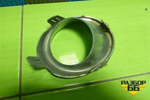 Накладка ПТФ левая (до 2014г) (622571LA0A) для Infiniti Infiniti QX56/QX80 (Z62) с 2010г (Ку икс56/80)