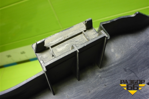 Накладка декоративная на переднюю панель (4M5116613AC) для Ford Focus 2 с 2005-2008г (Фокус)