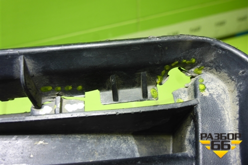 Решетка в передний бампер центральная (96815198777) для Citroen Berlingo с 2008г (Берлинго 2)