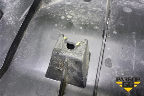 Пыльник переднего бампера центральный (KB7W500S1) для Mazda CX 5 с 2017г (СХ5)