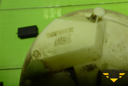 Насос топливный электрический (1.6л K4MW761) для Renault Megane 2 с 2002-2009г (Меган)