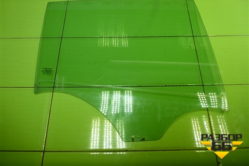 Стекло двери задней правой (седан) для Renault Megane 2 с 2002-2009г (Меган)