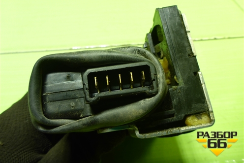 Замок двери передней левой для Renault Logan с 2004-2015г (Логан)