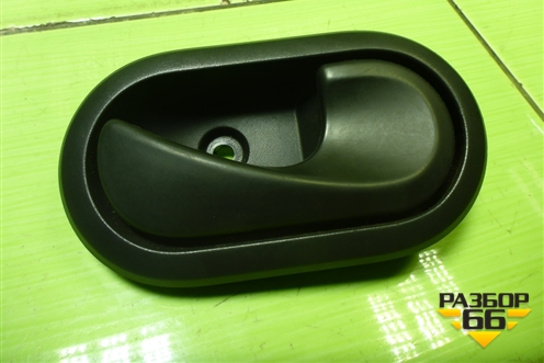 Ручка внутренняя двери задней правой (8200733847) для Renault Logan с 2004-2015г (Логан)