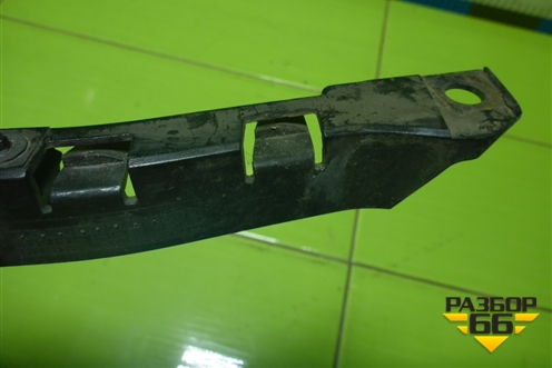 Кронштейн заднего бампера левый (седан) (A2048800330) для Mercedes Benz C-Klass W204 с 2007-2014г (Ц)