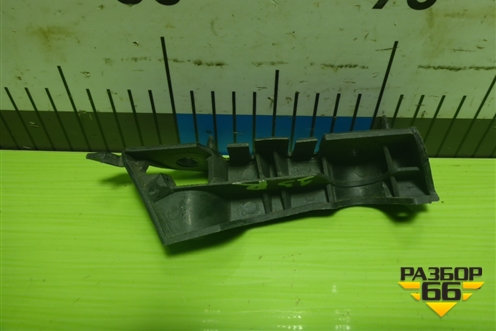 Кронштейн переднего бампера правый (8K0807284) для Audi A4 (В8) с 2007-2015г (А4)