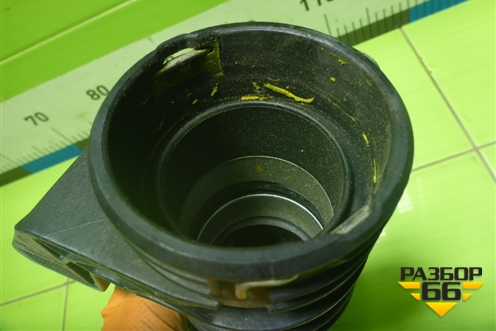 Патрубок интеркулера пластиковый (A2710901837) для Mercedes Benz C-Klass W204 с 2007-2014г (Ц)