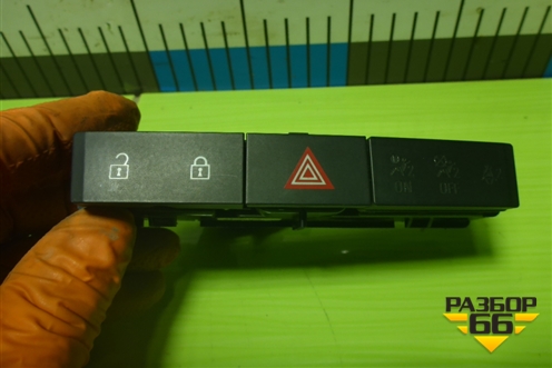 Модуль кнопок (аварийной сигнализации и центрального замка) (13285122) для Opel Astra J с 2009г (Астра Джей)