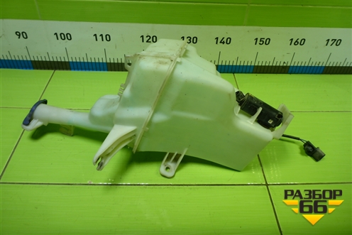 Бачок омывателя лобового стекла (дубликат) для Hyundai Solaris с 2010-2016г (Солярис)