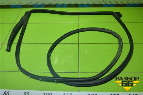 Уплотнитель двери задней правой (на дверь) (J686207120) для Chery Tiggo 4 Pro с 2020-2025г (Тиго 4 Про)