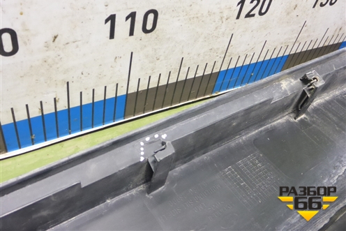 Накладка на порог наружная левая (877532S000) для Hyundai ix 35 с 2010г (Ай икс 35)