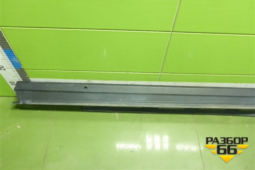 Накладка на порог наружная левая (7586042030) для Toyota Rav-4 с 2018г (Рав 4)