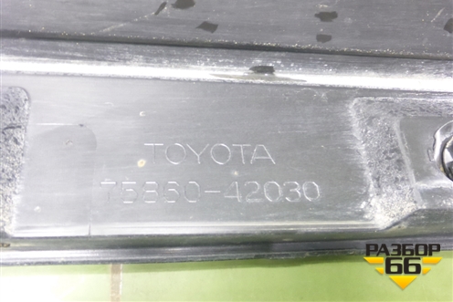 Накладка на порог наружная левая (7586042030) для Toyota Rav-4 с 2018г (Рав 4)