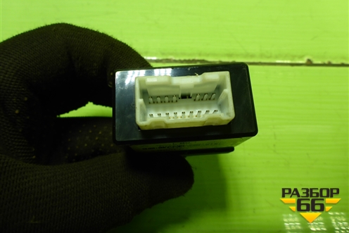 Разъём (AUX, USB) (961201R300RY) для Hyundai Solaris с 2010-2016г (Солярис)