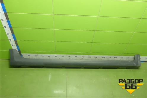 Накладка на порог наружная правая (X-Line) (87754H0500) для Kia Rio с 2017г (Рио 4)