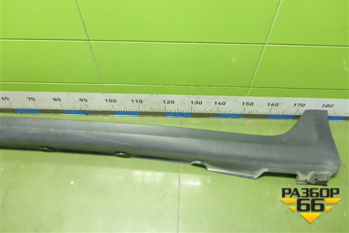 Накладка на порог наружная левая (X-Line) (87753H0500) для Kia Rio с 2017г (Рио 4)