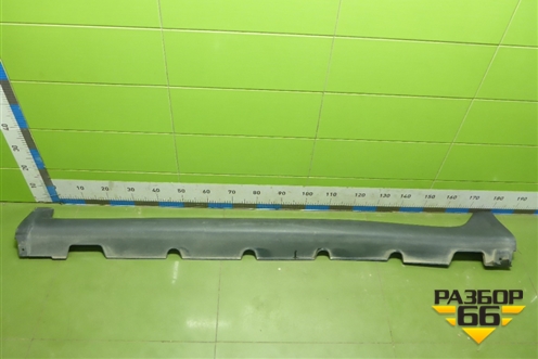 Накладка на порог наружная левая (X-Line) (87753H0500) для Kia Rio с 2017г (Рио 4)