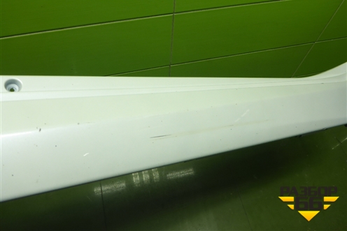 Накладка на порог наружная левая (7585206360) для Toyota Camry V70 с 2017г (Камри)