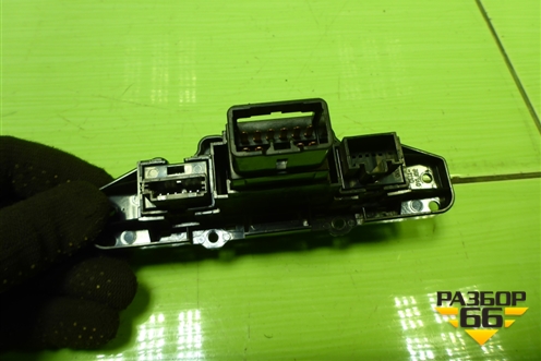 Кнопка аварийной сигнализации для Hyundai Solaris с 2010-2016г (Солярис)