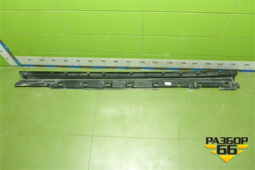 Накладка на порог наружная правая (7585042030) для Toyota Rav-4 с 2018г (Рав 4)