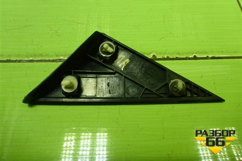 Накладка переднего крыла правого уголок (861901R000) для Hyundai Solaris с 2010-2016г (Солярис)