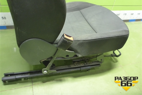 Сиденья комплект (лифтбек, AIR BAG передние, подогрев) для Skoda Octavia (A7) с 2013г (Октавия)