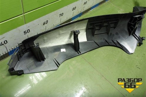 Обшивка стойки задняя нижняя правая (лифтбек) (5E5867766B) для Skoda Octavia (A7) с 2013г (Октавия)