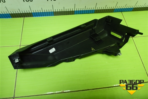 Держатель задней полки левый (лифтбек) (5E5867761) для Skoda Octavia (A7) с 2013г (Октавия)