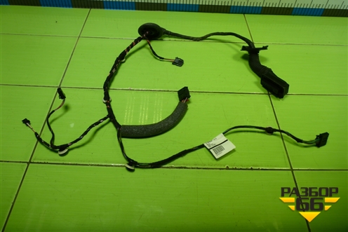 Проводка двери задней левой (5E0971693C) для Skoda Octavia (A7) с 2013г (Октавия)