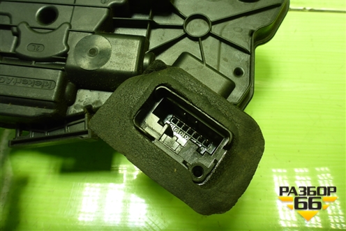 Замок двери передней левой (5E1837015) для Skoda Octavia (A7) с 2013г (Октавия)