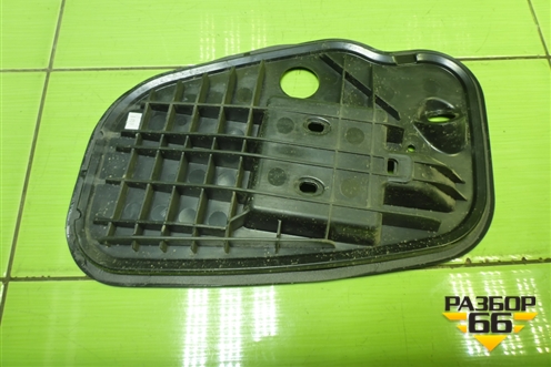 Панель внутренняя двери передней правой (5E0837916C) для Skoda Octavia (A7) с 2013г (Октавия)