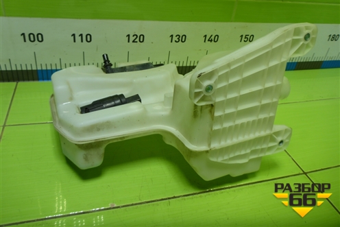 Бачок омывателя лобового стекла (5Q0955449P) для Skoda Octavia (A7) с 2013г (Октавия)