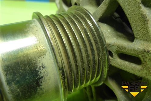 Генератор (1.4л CZD) (04E903021Q) для Skoda Octavia (A7) с 2013г (Октавия)