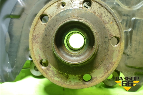 Кулак поворотный передний левый для Skoda Octavia (A7) с 2013г (Октавия)