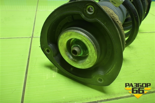 Амортизатор передний правый (5Q0413023) для Skoda Octavia (A7) с 2013г (Октавия)