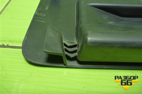 Накладка внутренняя (в багажник) (5E5867145) для Skoda Octavia (A7) с 2013г (Октавия)