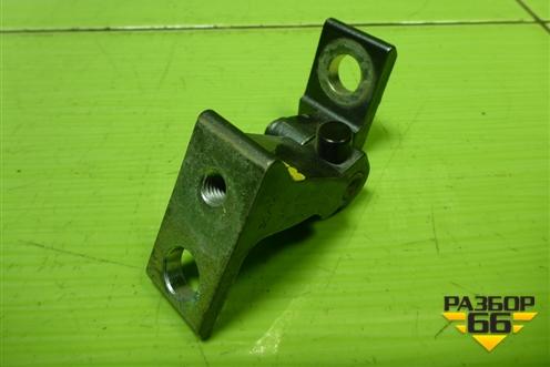 Петля двери задней правой нижняя для Skoda Octavia (A7) с 2013г (Октавия)