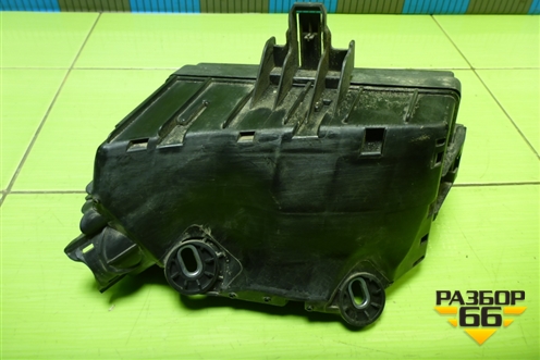 Корпус блока предохранителей (5Q0907361D) для Skoda Octavia (A7) с 2013г (Октавия)