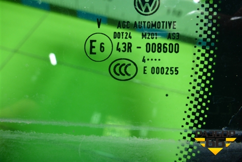 Стекло двери задней левой форточка (5N0845213) для Volkswagen Tiguan с 2011-2016г (Тигуан)