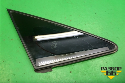 Стекло глухое правое (переднее) для Toyota Isis c 2004-2018г (Исис)